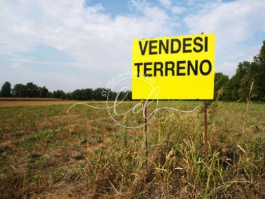 Foto Terreno edificabile a Pietrasanta Caranna di 650 m² in vendita