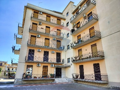 Foto Appartamento in VIA MASANIELLO, Catania Rapisardi di 127 m² in vendita