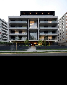 Foto Terreno industriale a Tremestieri Etneo di 700 m² in vendita