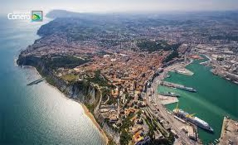 Foto Terreno industriale a Ancona Torrette di 1430 m² in vendita