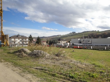Foto Terreno edificabile a Offida di 950 m² in vendita