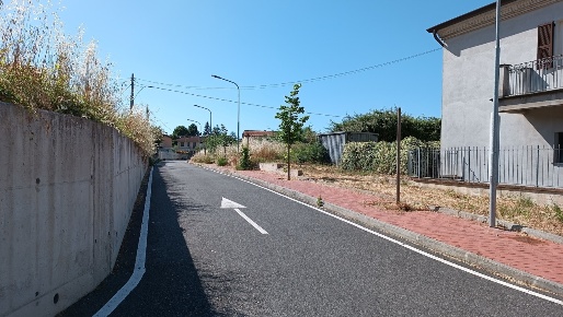 Foto Terreno edificabile a Castelnuovo Magra di 1400 m² in vendita