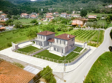 Foto Terreno edificabile in Via Isola 70, Luni Casano Dogana Isola