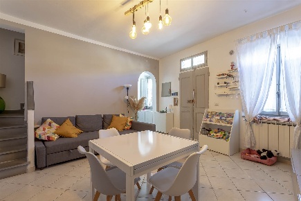 Foto Casa indipendente in via Pistoiese 376, Campi Bisenzio San Donnino