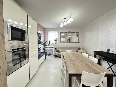 Foto Appartamento a Chioggia Sottomarina di 70 m² con 4 locali in vendita