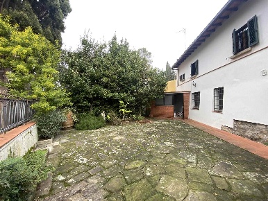 Foto Casa indipendente a Firenze Michelangelo - Poggio Imperiale di 190 m²