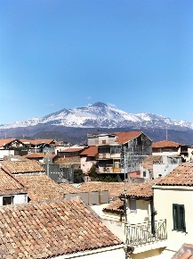 Foto Appartamento in Piazza Maggiore 10, Aci Sant'Antonio Centro di 50 m²