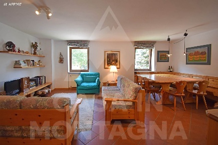 Foto Appartamento a Castello-Molina di Fiemme di 90 m² con 3 locali