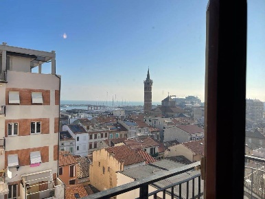 Foto Appartamento a Civitanova Marche Centro di 70 m² con 3 locali