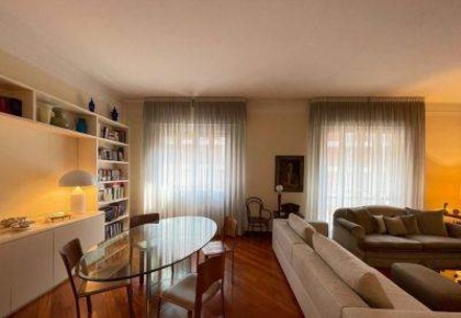 Foto Appartamento a Milano De Angeli di 120 m² con 3 locali in vendita