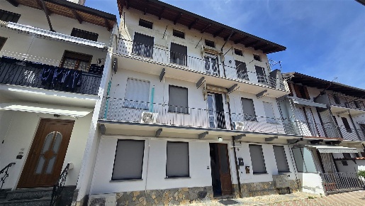 Foto Appartamento in Via Crosa 10, Ponderano di 100 m² con 4 locali