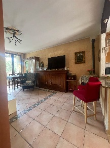 Foto Villa a schiera a Pieve Fissiraga Centro di 150 m² con 4 locali