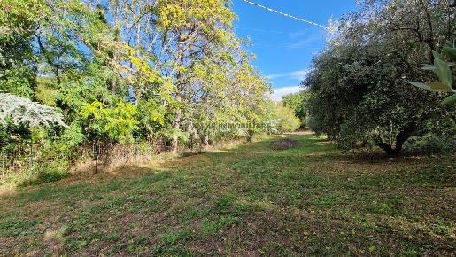 Foto Terreno edificabile a Ascoli Piceno di 3065 m² in vendita