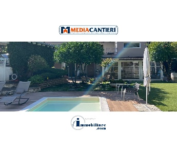 Foto Villa singola in Via Gaspari, Pescara San Silvestro di 671 m²