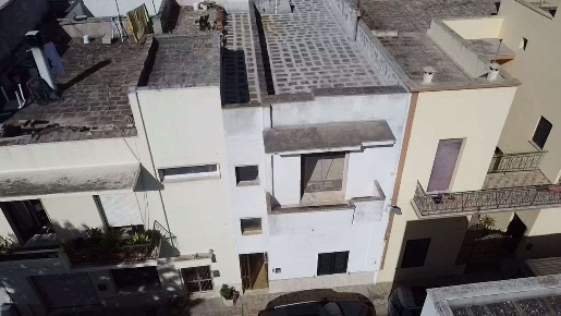Foto Casa indipendente in via marsala, Casarano di 250 m² con 14 locali