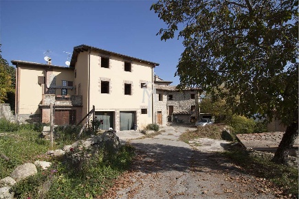 Foto Appartamento in CA' DE PAZZI 11, Viano Ca' De' Pazzi di 130 m²