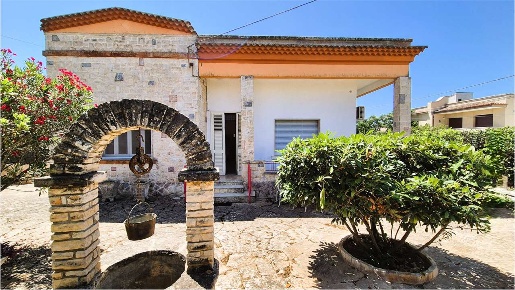 Foto Villa unifamiliare in Via Li Santi, Nardò in vendita