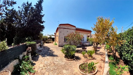 Foto Villa unifamiliare in Via Li Santi, Nardò Centro di 140 m² in vendita