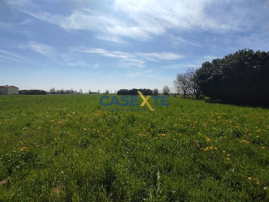 Foto Terreno agricolo in via monte area, Castel Rozzone di 3400 m²
