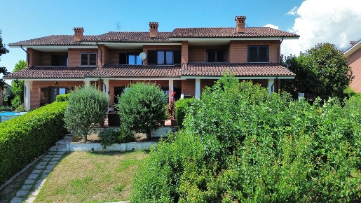 Foto Villa a schiera in Via Quattro Venti 16, Pralormo Centro di 200 m²