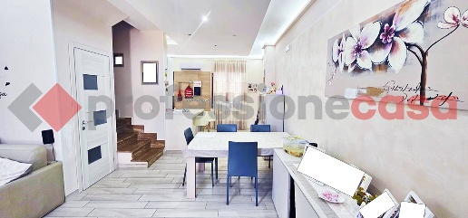 Foto Villa a schiera in Via Genova 3, Piedimonte San Germano Centro