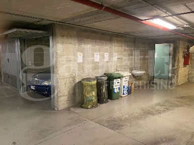Foto Box in Via Viotti 37, Milano in vendita