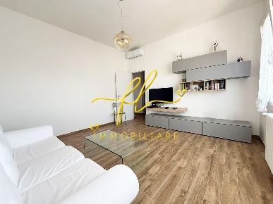 Foto Appartamento a Cecina Cecina Centro di 65 m² con 3 locali in vendita