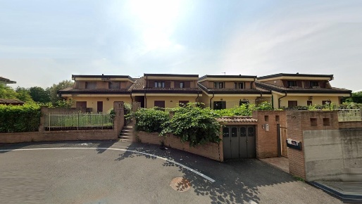 Foto Appartamento a Bernareggio Centro di 150 m² con 4 locali in vendita