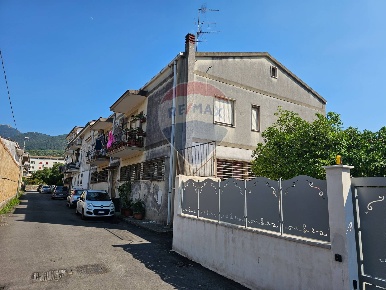 Foto Appartamento in Via S. Francesco D'Assisi, Sapri Centro di 89 m²