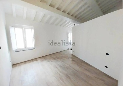 Foto Casa indipendente in VIA ROMA, Calci Centro di 170 m² con 6 locali