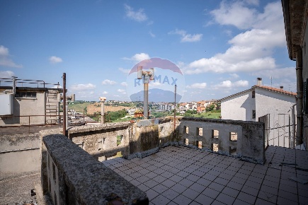Foto Casa indipendente in Via Risorgimento, Santa Maria Nuova Centro