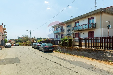 Foto Appartamento in Via Carico, Acireale di 110 m² con 4 locali in vendita
