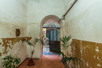 Foto Appartamento in Via Marchese Di Casalotto, Catania Centro Storico