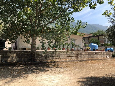 Foto Casa indipendente a Avella di 156 m² con 4 locali in vendita