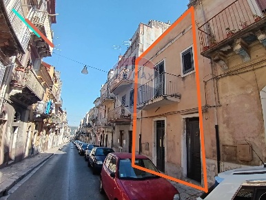 Foto Casa indipendente in via giambattista odierna, Ragusa Centro di 96 m²