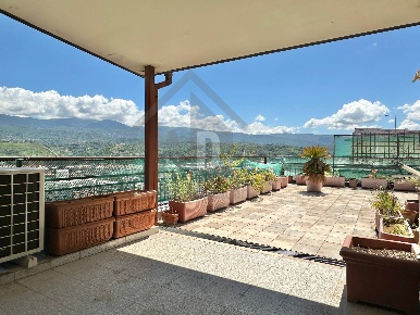 Foto Attico in via terenzio tavolaro, Cosenza Acquedotto di 300 m²