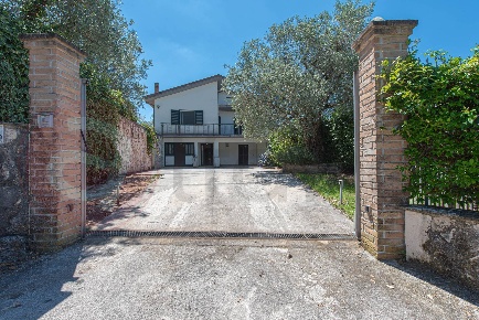 Foto Casa indipendente in Via Reparate, Cervaro in vendita