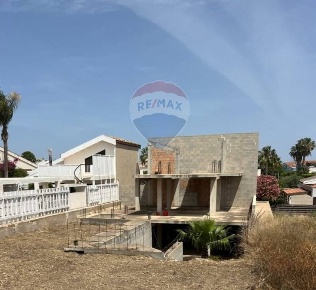 Foto Villa singola in VIA JESOLO, Ragusa Marina di Ragusa Centro di 200 m²