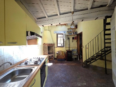 Foto Appartamento in via Isonzo, Caprarola Centro in vendita