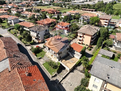 Foto Casa indipendente in via san Francesco, Calusco d'Adda di 300 m²