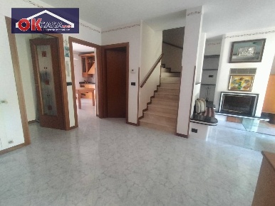 Foto Villa a schiera in Via Paolo Diacono, Romans d'Isonzo Centro di 200 m²