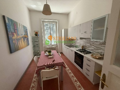Foto Appartamento in Via Roma, Campobasso Centro di 100 m² con 4 locali