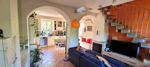Foto Appartamento in Via lame, Castel Maggiore di 83 m² con 6 locali