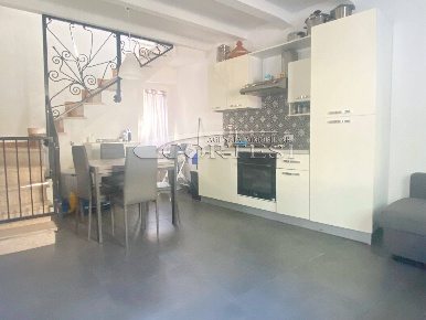 Foto Casa indipendente a Monte Porzio di 55 m² con 3 locali in vendita