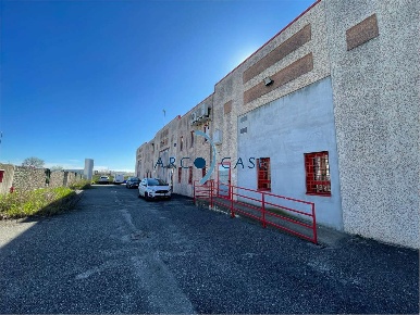 Foto Capannone industriale in Via Olivetti, Vaiano Cremasco di 1800 m²