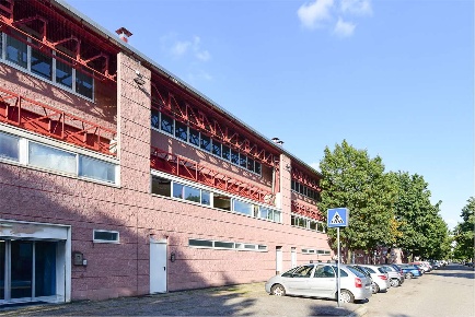 Foto Capannone industriale in via Saragat, Nova Milanese di 340 m²