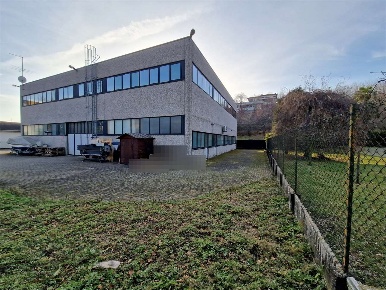 Foto Capannone industriale in Via Liberazione, Faloppio Gaggino di 300 m²