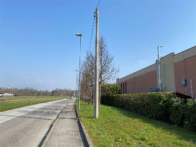 Foto Capannone industriale a Nibionno di 545 m² con 1 locali in vendita