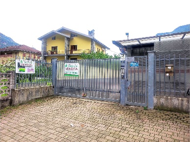 Foto Capannone industriale in via nazionale per donnas 9, Pont-Saint-Martin