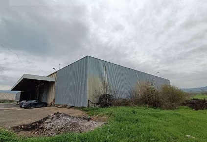 Foto Capannone industriale in Via Ponte di Ferro, Bettona di 2981 m²